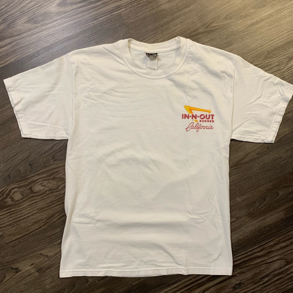 In-N-Out Burger Sz M California Semi-Truck Corvette T-Shirt 2006, White